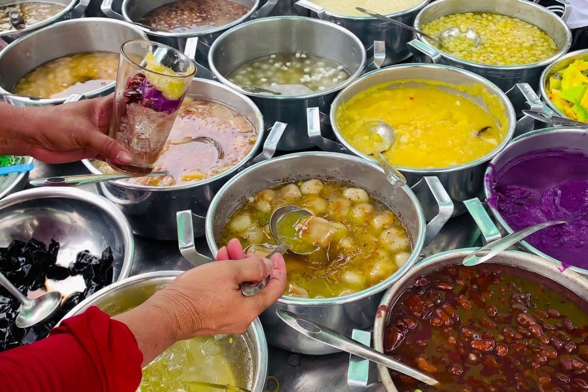 Che - sweet soups and puddings made from mung beans, black-eyed peas, tapioca, fruits, jellies, and coconut milk